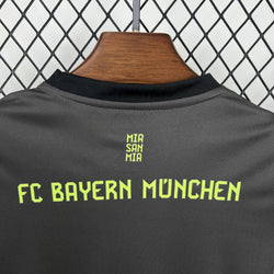 Bayern Munich Goalkeeper 25/26 Jersey (Kit 2) - Kids, Fan Version - 3