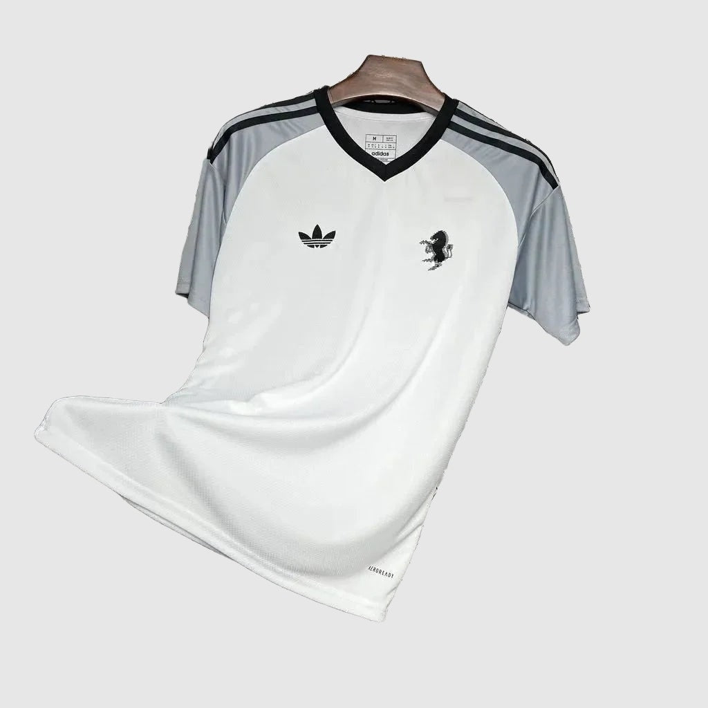 Juventus Training 24/25 Shirt - Fan Version
